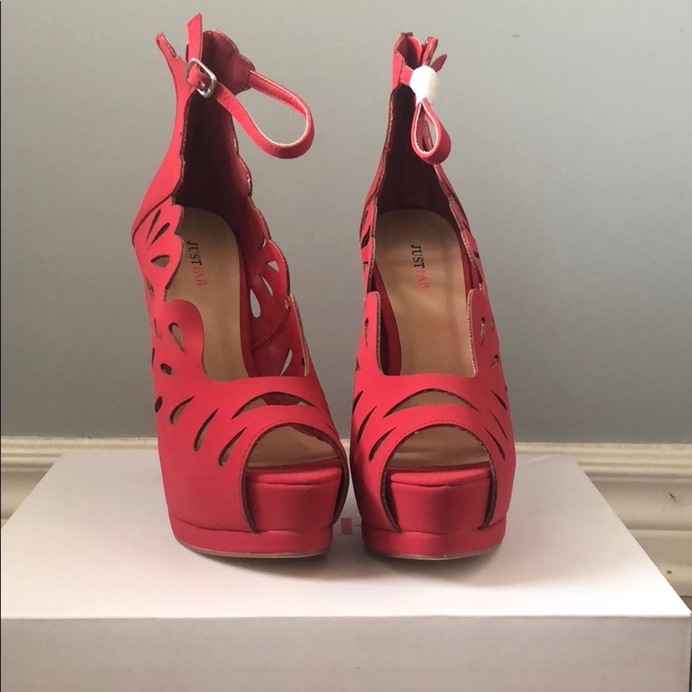 JUSTFAB REGINA HEELS